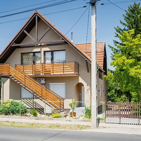 By Interhome * 발라톤엘